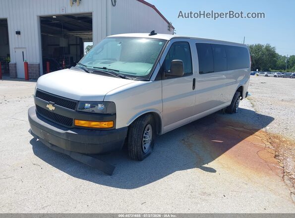 1GAZGNFPXL1256755 2020 CHEVROLET EXPRESS Серебряный Передняя левая четверть