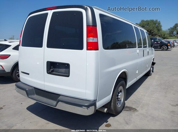 1GAZGPF70S1150342 2025 CHEVROLET EXPRESS White Tył prawy