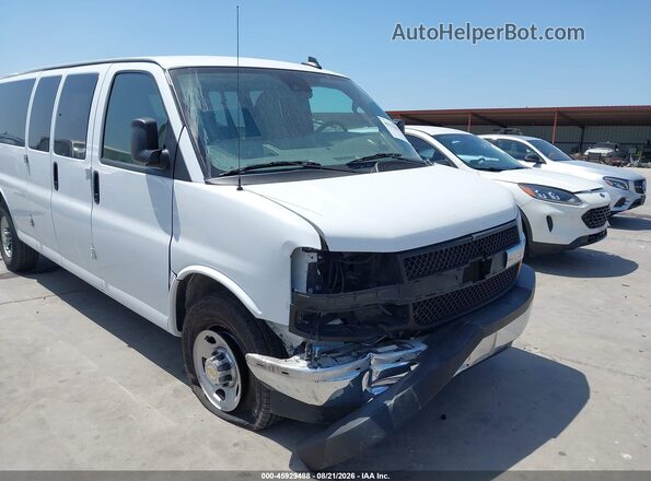 1GAZGPF70S1150342 2025 CHEVROLET EXPRESS White Widok z przodu