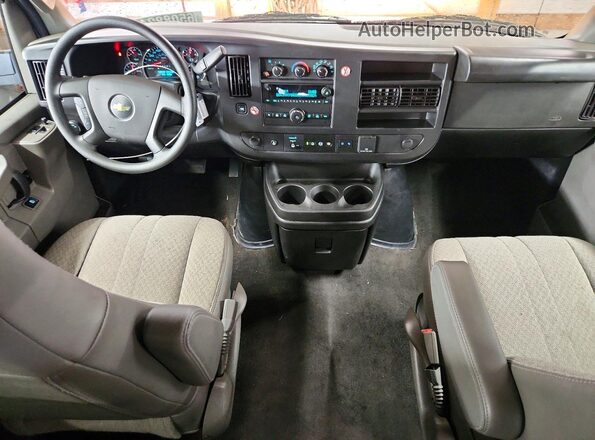 1GAZGPF74R1234965 2024 CHEVROLET EXPRESS White Vista del salpicadero