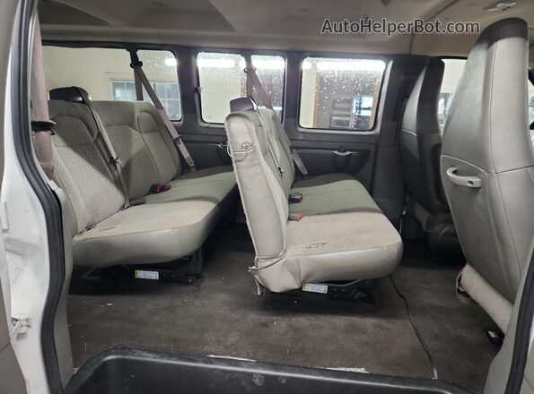 1GAZGPF74R1234965 2024 CHEVROLET EXPRESS White 