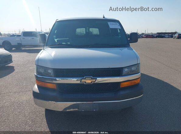 1GAZGPFF1G1253994 2016 CHEVROLET EXPRESS White Vista del cuadro de instrumentos