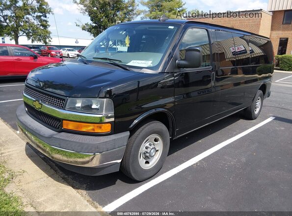 1GAZGPFF1H1265547 2017 CHEVROLET EXPRESS Black Передня ліва чверть