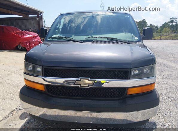 1GAZGPFF4H1273920 2017 CHEVROLET EXPRESS Gray Вид спереду