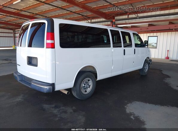 1GAZGPFF9H1272987 2017 CHEVROLET EXPRESS White Tył prawy
