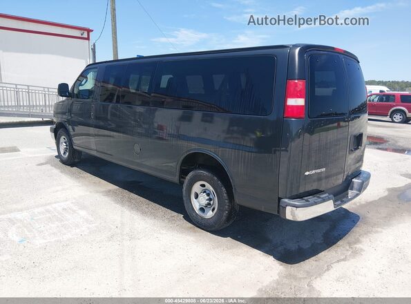 1GAZGPFFXH1267037 2017 CHEVROLET EXPRESS Black Trasero izquierdo