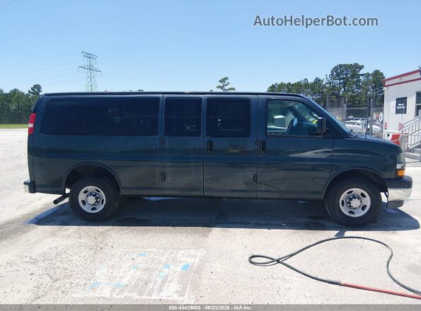 1GAZGPFFXH1267037 2017 CHEVROLET EXPRESS Black Vista interior trasera