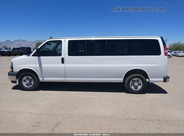 1GAZGPFFXH1301834 2017 CHEVROLET EXPRESS White 