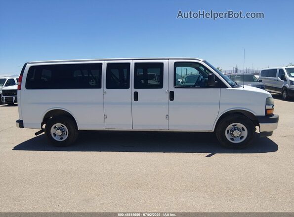 1GAZGPFFXH1301834 2017 CHEVROLET EXPRESS White 