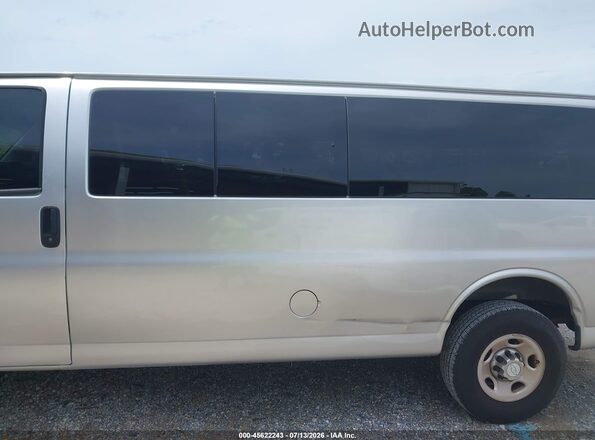 1GAZGPFG0J1161582 2018 CHEVROLET EXPRESS Gray სალონის 360-გრადუსიანი ხედი