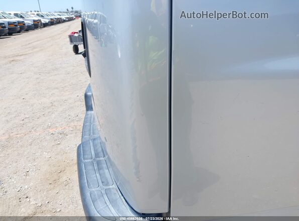 1GAZGPFG2J1299754 2018 CHEVROLET EXPRESS Silver წინა ხედი