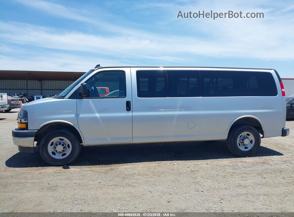 1GAZGPFG2J1299754 2018 CHEVROLET EXPRESS Silver სალონის 360-გრადუსიანი ხედი