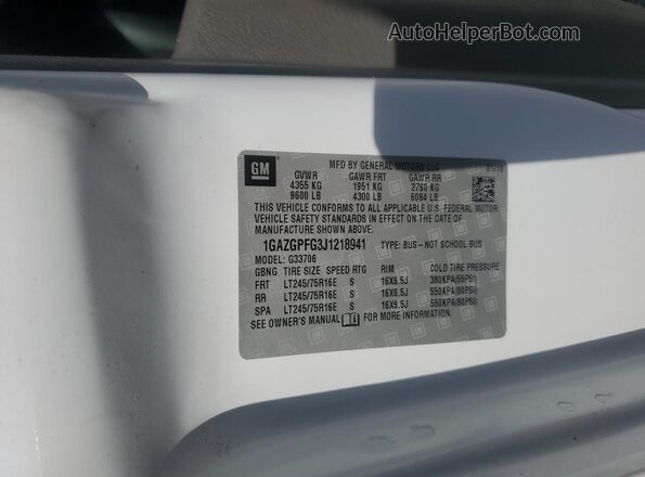 1GAZGPFG3J1218941 2018 CHEVROLET EXPRESS White სალონის 360-გრადუსიანი ხედი