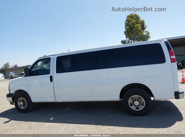 1GAZGPFG3J1300930 2018 CHEVROLET EXPRESS White Панорамний вид салону 360°