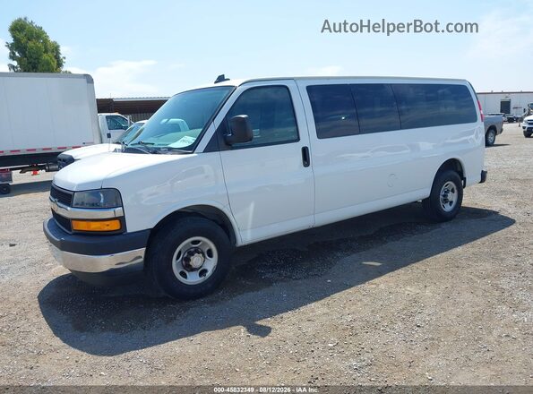 1GAZGPFG3J1301222 2018 CHEVROLET EXPRESS White Передня ліва чверть