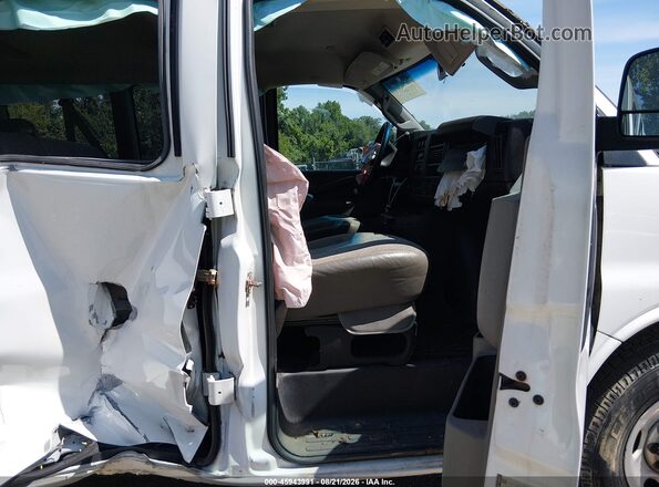 1GAZGPFG4G1327207 2016 CHEVROLET EXPRESS White Vista interior delantera