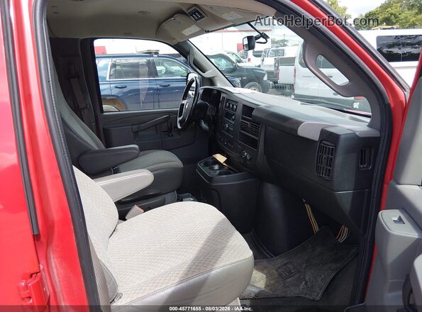 1GAZGPFG5H1266998 2017 CHEVROLET EXPRESS Red Front interior view