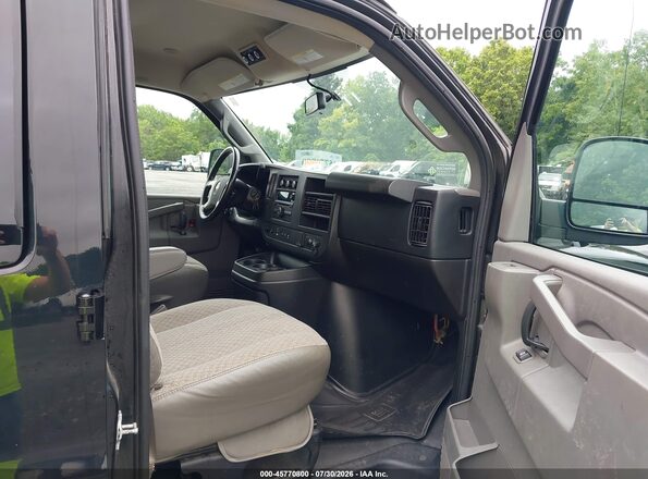 1GAZGPFG5J1308723 2018 CHEVROLET EXPRESS Black წინა სალონის ხედი