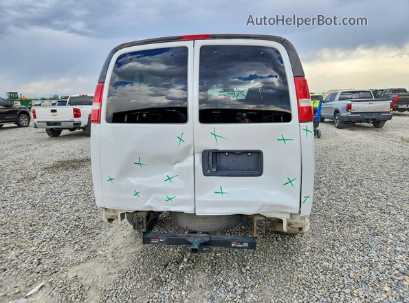 1GAZGPFG5J1329944 2018 CHEVROLET EXPRESS White Rear view