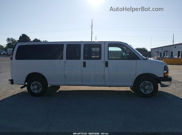 1GAZGPFG6G1317262 2016 CHEVROLET EXPRESS White Vista interior de 360 grados
