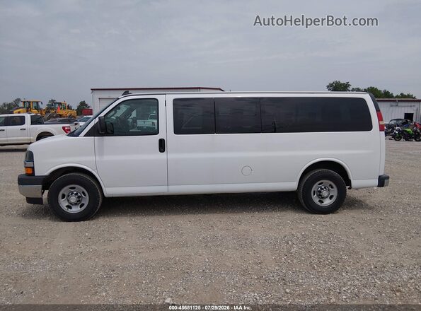 1GAZGPFG6H1265763 2017 CHEVROLET EXPRESS White Панорамний вид салону 360°