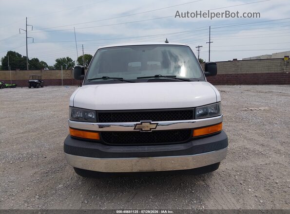 1GAZGPFG6H1265763 2017 CHEVROLET EXPRESS White Вид щитка приладів