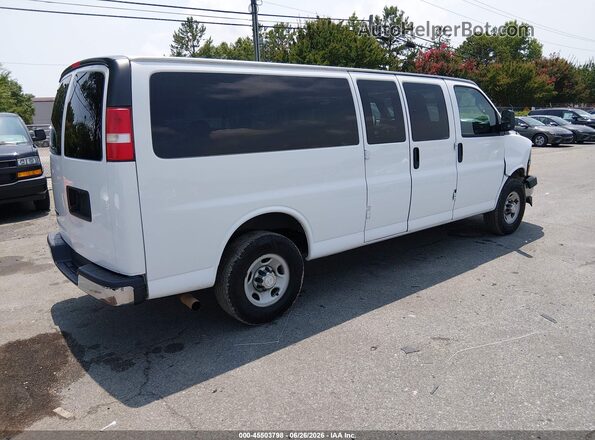 1GAZGPFG6H1289352 2017 CHEVROLET EXPRESS White Trasero derecho