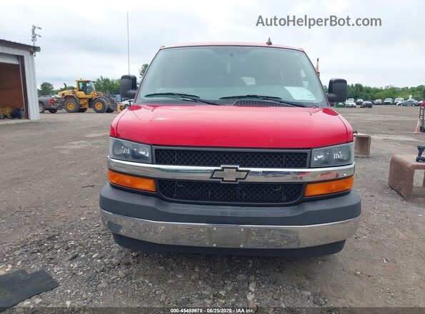 1GAZGPFG7H1230892 2017 CHEVROLET EXPRESS Red Вид спереду