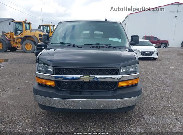 1GAZGPFG7J1283632 2018 CHEVROLET EXPRESS Black Widok zestawu wskaźników