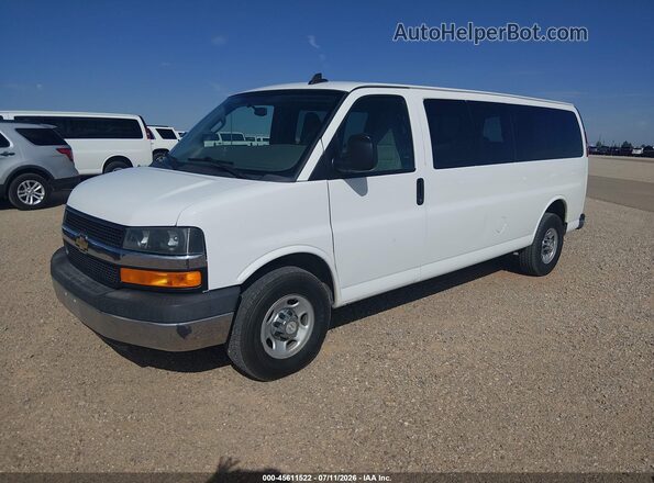 1GAZGPFG8G1292655 2016 CHEVROLET EXPRESS White Առջևի ձախ երեք քառորդ տեսարան