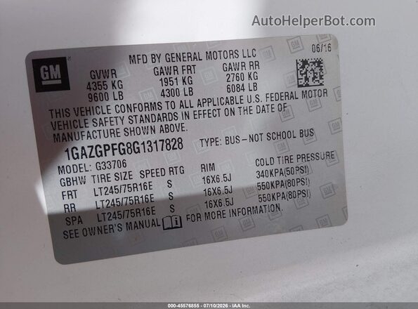 1GAZGPFG8G1317828 2016 CHEVROLET EXPRESS White Vista del compartimento del motor