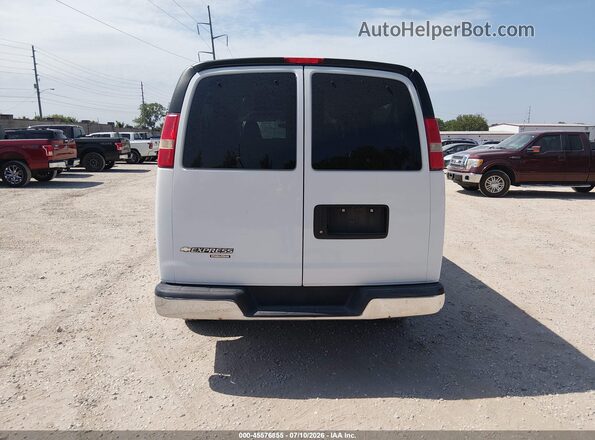 1GAZGPFG8G1317828 2016 CHEVROLET EXPRESS White 