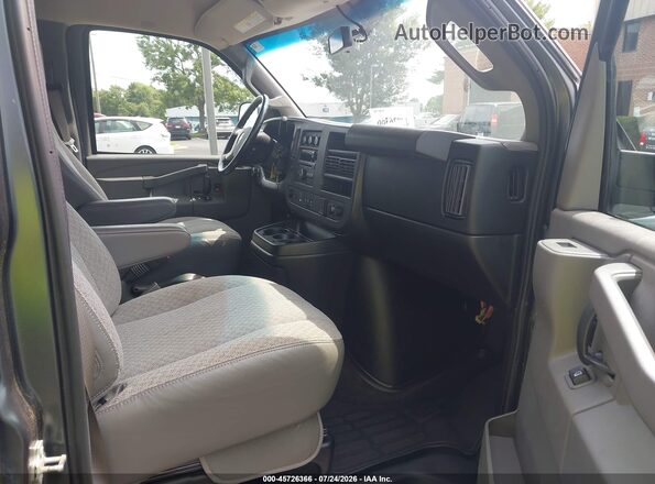 1GAZGPFG8J1232897 2018 CHEVROLET EXPRESS Gray წინა სალონის ხედი