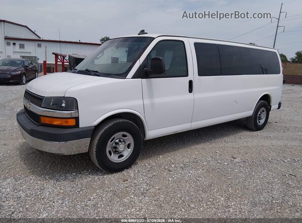 1GAZGPFGXG1314946 2016 CHEVROLET EXPRESS White წინა მარცხენა ხედი სამი მეოთხედიდან