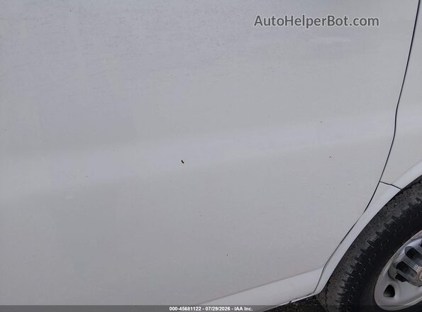 1GAZGPFGXG1314946 2016 CHEVROLET EXPRESS White წინა ხედი