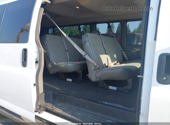 1GAZGPFP4S1257796 2025 CHEVROLET EXPRESS White Vista de la etiqueta del VIN