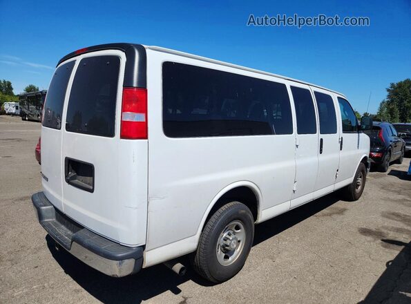 1GAZGPFPXJ1268431 2018 CHEVROLET EXPRESS White უკანა მარჯვენა
