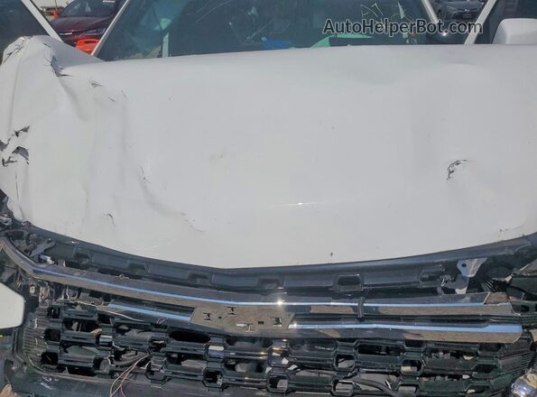 1GBSCLED8PR161932 2023 CHEVROLET TAHOE White Widok wnętrza z tyłu