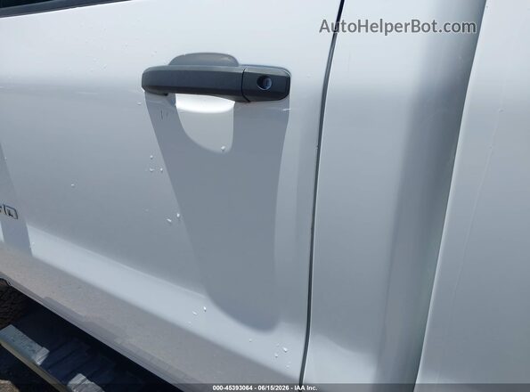 1GC0CUEG9JZ335582 2018 CHEVROLET SILVERADO Белый Вид задней части салона
