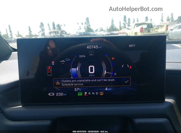 1GC10UED6RU201351 2024 CHEVROLET SILVERADO White Հետևի նստատեղերի տեսք