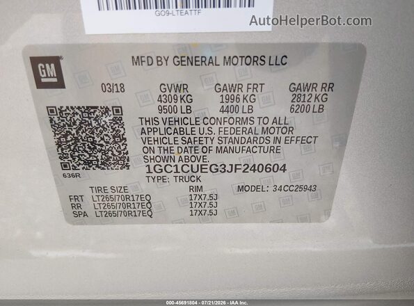 1GC1CUEG3JF240604 2018 CHEVROLET SILVERADO Silver Vista del compartimento del motor