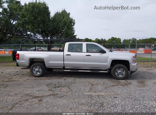 1GC1CUEG3JF240604 2018 CHEVROLET SILVERADO Silver Vista interior trasera