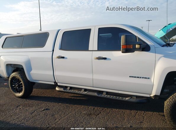 1GC1KREG5KF154700 2019 CHEVROLET SILVERADO White 360 interior view