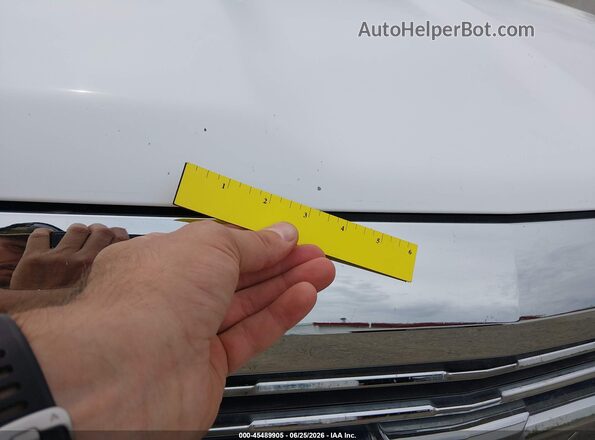 1GC1KUEG2HF204545 2017 CHEVROLET SILVERADO White Widok zestawu wskaźników