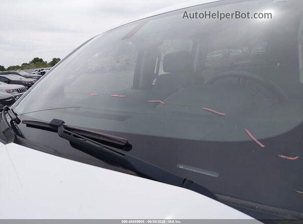 1GC1KUEG2HF204545 2017 CHEVROLET SILVERADO White Widok wnętrza z tyłu