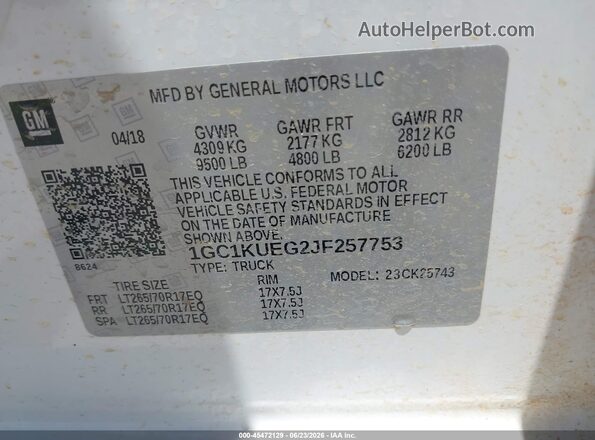 1GC1KUEG2JF257753 2018 CHEVROLET SILVERADO Белый Вид подкапотного пространства