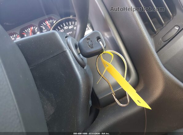 1GC1KUEG5JF258489 2018 CHEVROLET SILVERADO White წინა პანელის ხედი