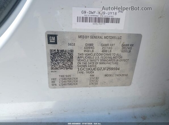 1GC1KUEG7JF259594 2018 CHEVROLET SILVERADO White Вид підкапотного простору