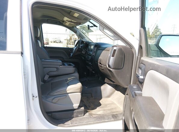 1GC1KUEG9HF218880 2017 CHEVROLET SILVERADO White Widok wnętrza z przodu