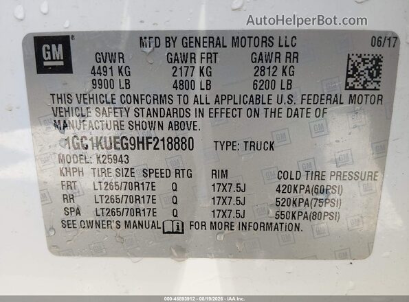 1GC1KUEG9HF218880 2017 CHEVROLET SILVERADO White Widok komory silnika